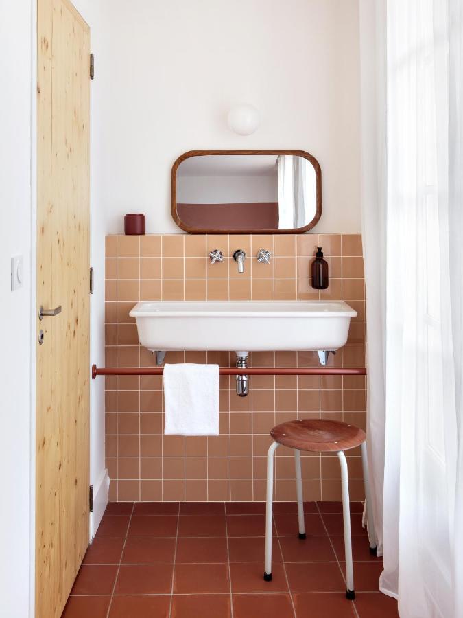 Hotel Voltaire Арл Екстериор снимка