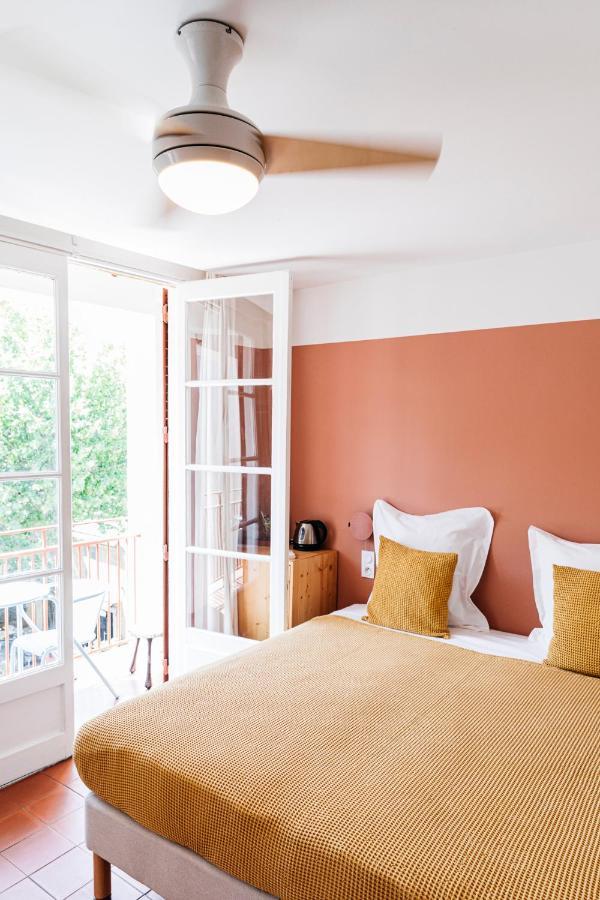 Hotel Voltaire Арл Екстериор снимка